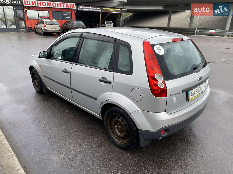 Хетчбек Ford Fiesta 2006 в Києві фото 6 Хетчбек Ford Fiesta 2006 в Києві