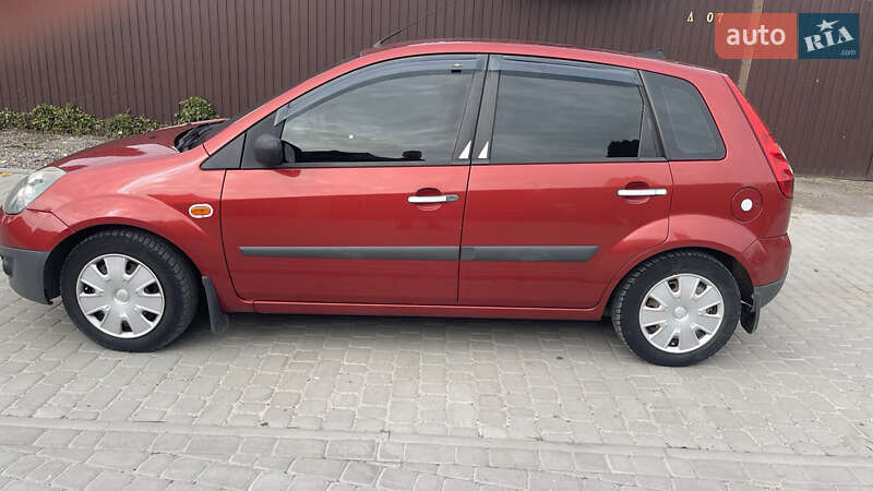 Хэтчбек Ford Fiesta 2007 в Черкассах