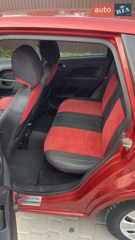 Хэтчбек Ford Fiesta 2007 в Черкассах