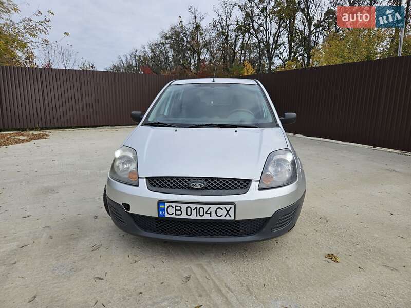 Хетчбек Ford Fiesta 2008 в Обухові