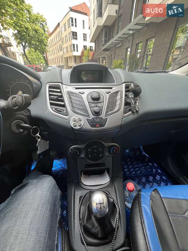 Хетчбек Ford Fiesta 2009 в Львові фото 11 Хетчбек Ford Fiesta 2009 в Львові