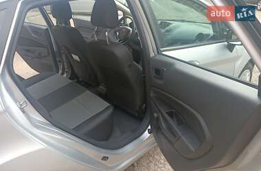 Седан Ford Fiesta 2017 в  фото 17 Седан Ford Fiesta 2017 в