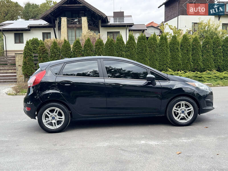 Хэтчбек Ford Fiesta 2018 в Тернополе