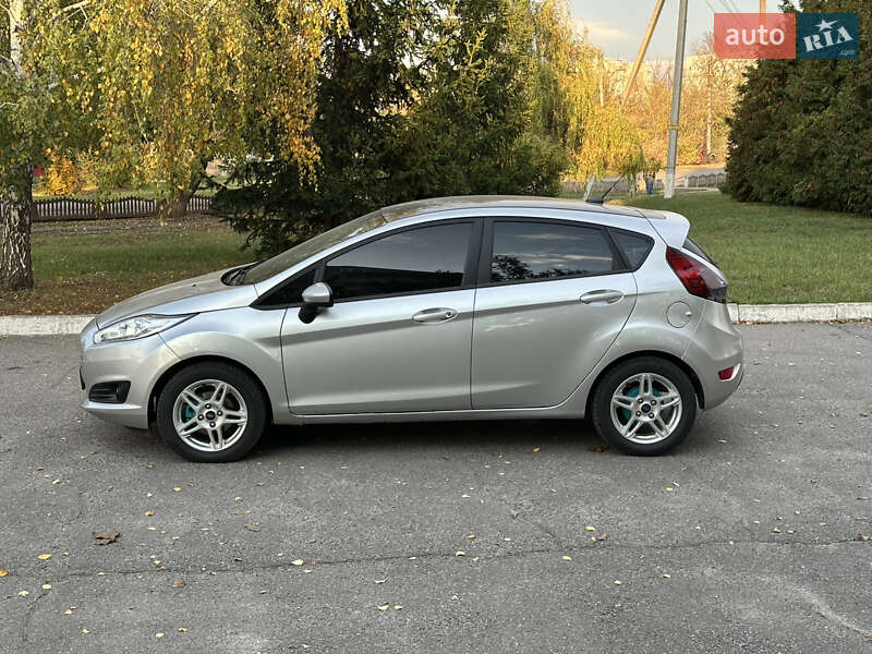Хетчбек Ford Fiesta 2017 в Чугуєві фото 3 Хетчбек Ford Fiesta 2017 в Чугуєві
