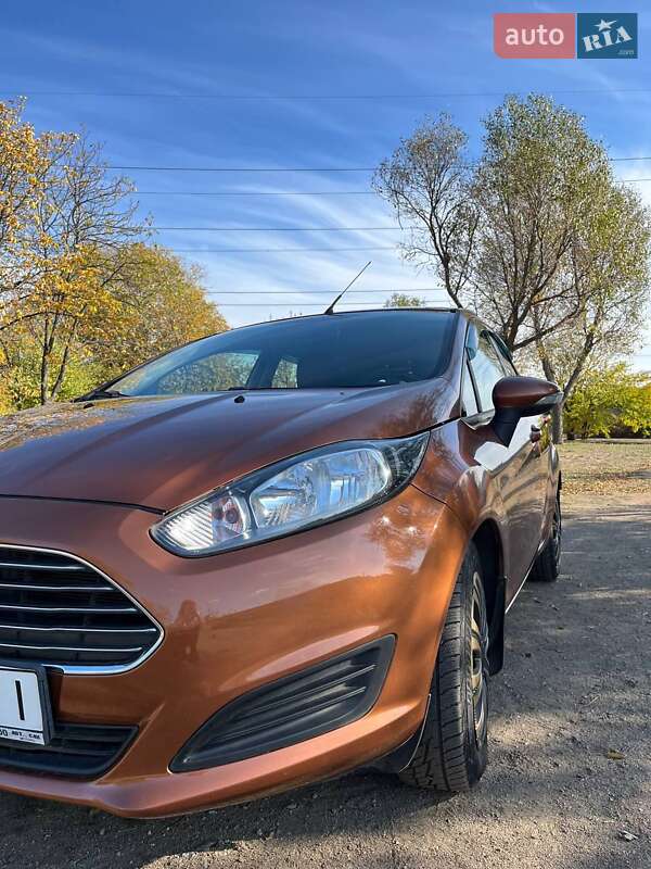 Хэтчбек Ford Fiesta 2013 в Днепре