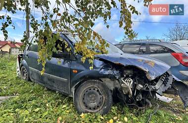 Хетчбек Ford Fiesta 2006 в 