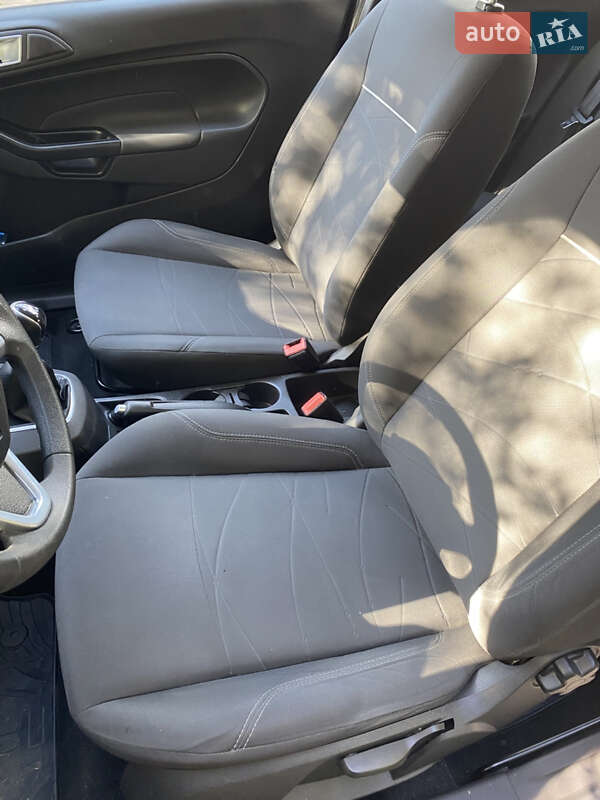 Хетчбек Ford Fiesta 2013 в Житомирі фото 13 Хетчбек Ford Fiesta 2013 в Житомирі