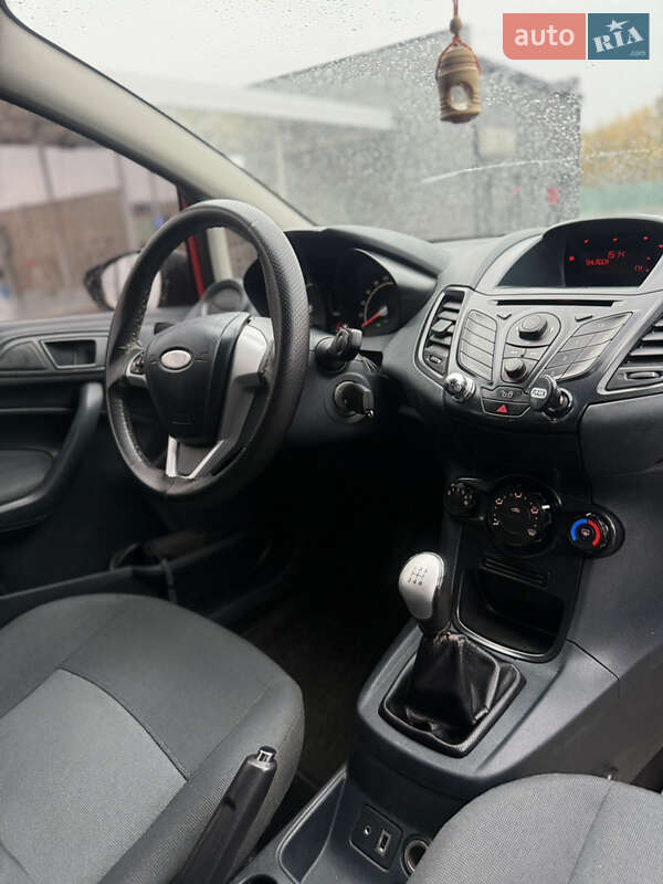Хетчбек Ford Fiesta 2012 в Лубнах фото 18 Хетчбек Ford Fiesta 2012 в Лубнах