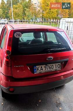 Хетчбек Ford Fiesta 2007 в  фото 6 Хетчбек Ford Fiesta 2007 в