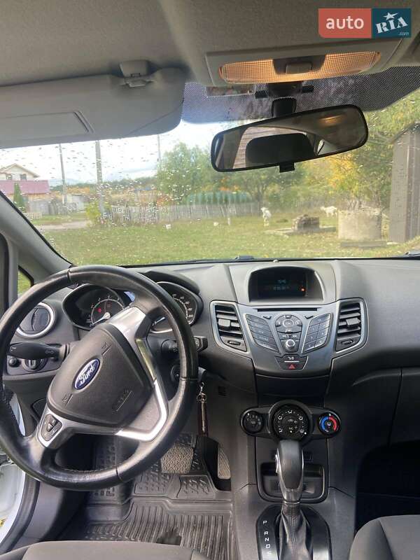 Хэтчбек Ford Fiesta 2017 в Вишневом фото 11 Хэтчбек Ford Fiesta 2017 в Вишневом