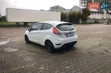 Хэтчбек Ford Fiesta 2013 в 