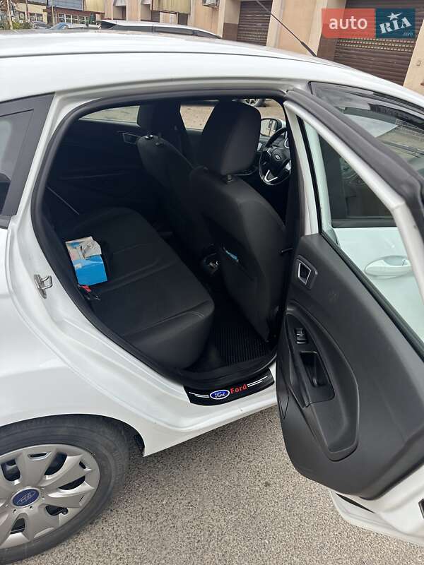 Хэтчбек Ford Fiesta 2014 в Одессе фото 12 Хэтчбек Ford Fiesta 2014 в Одессе