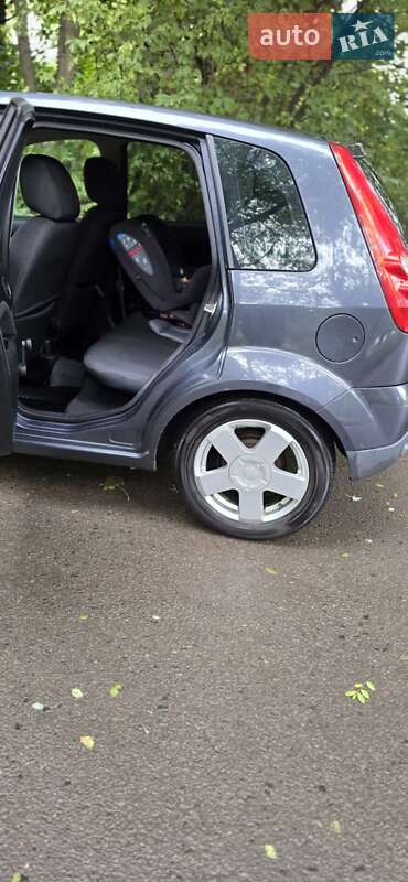 Хетчбек Ford Fiesta 2008 в Львові