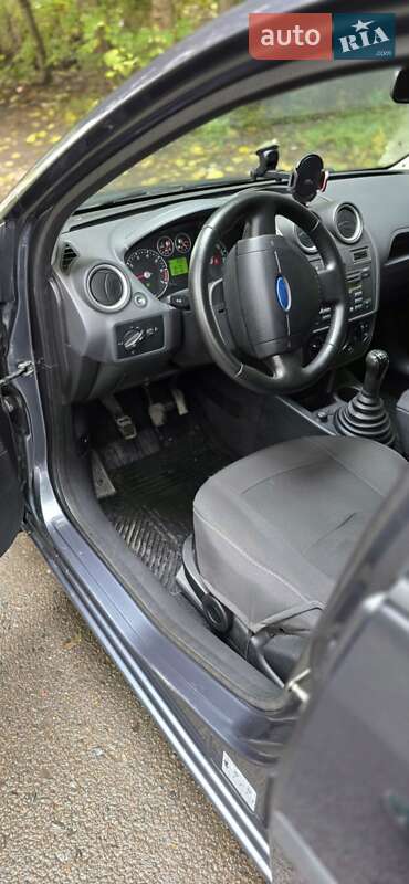 Хетчбек Ford Fiesta 2008 в Львові