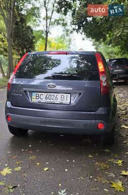 Хэтчбек Ford Fiesta 2008 в 