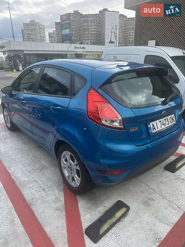 Хэтчбек Ford Fiesta 2016 в Киеве фото 2 Хэтчбек Ford Fiesta 2016 в Киеве