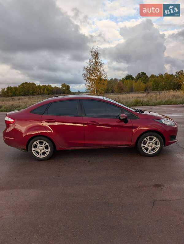 Седан Ford Fiesta 2014 в Нежине фото 6 Седан Ford Fiesta 2014 в Нежине