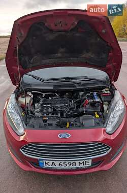 Седан Ford Fiesta 2014 в 