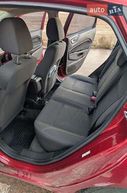 Седан Ford Fiesta 2014 в 
