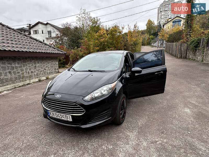 Седан Ford Fiesta 2019 в Киеве
