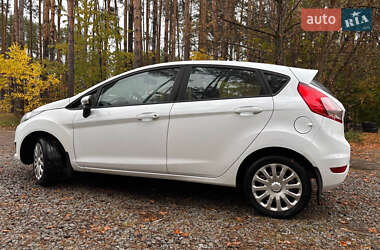 Хетчбек Ford Fiesta 2017 в 