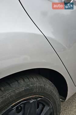Седан Ford Fiesta 2012 в 