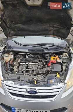 Седан Ford Fiesta 2012 в 
