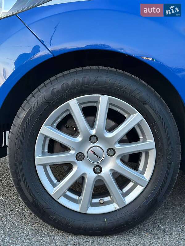 Хэтчбек Ford Fiesta 2013 в Киеве