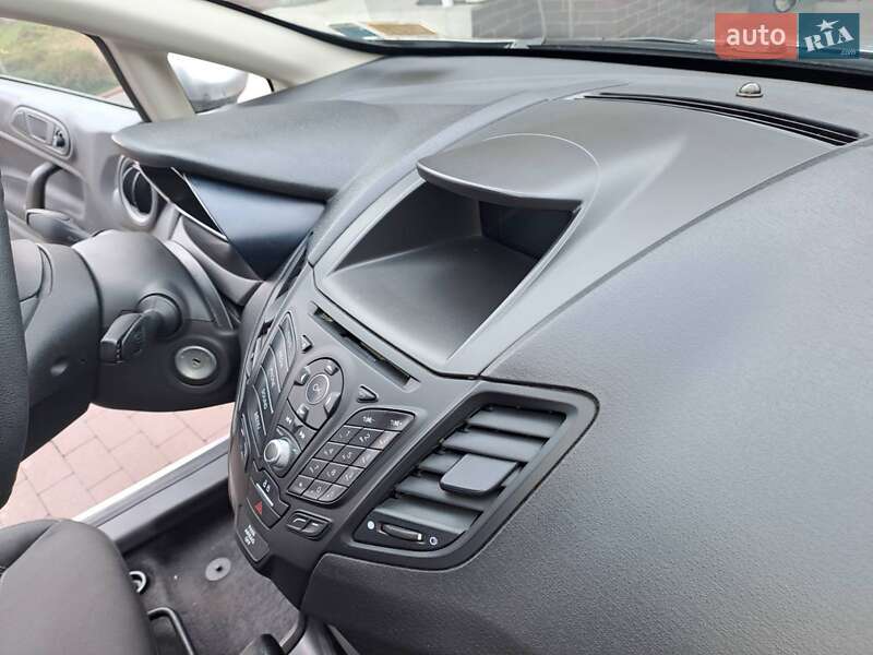 Седан Ford Fiesta 2017 в Києві фото 9 Седан Ford Fiesta 2017 в Києві