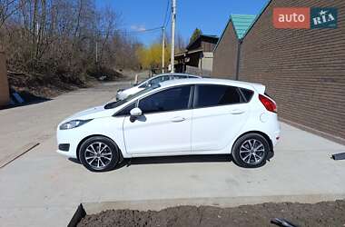 Хэтчбек Ford Fiesta 2013 в 