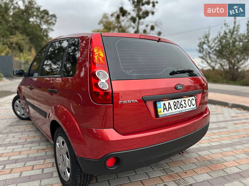 Хетчбек Ford Fiesta 2008 в Білій Церкві