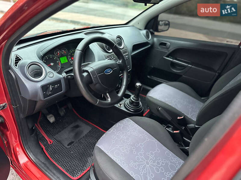 Хетчбек Ford Fiesta 2008 в Білій Церкві