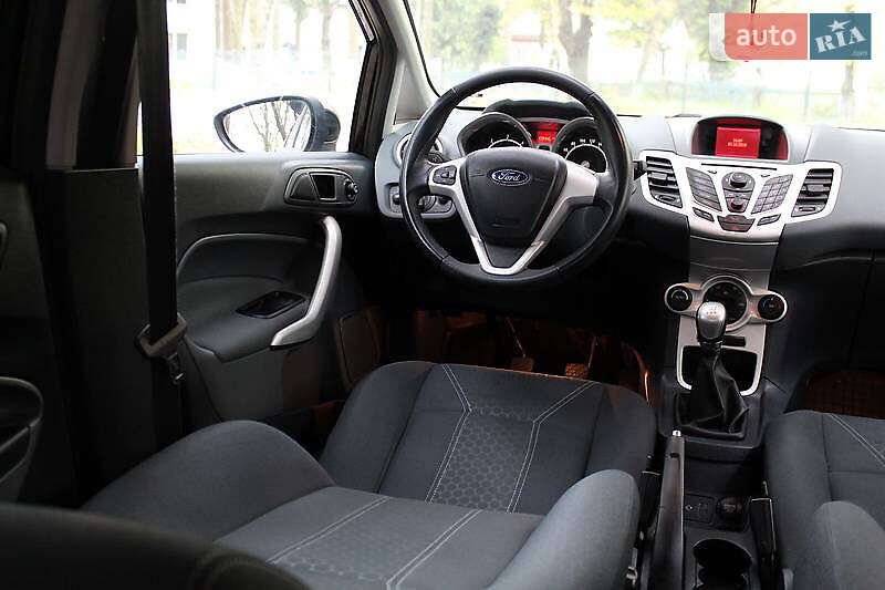Хетчбек Ford Fiesta 2010 в Луцьку фото 28 Хетчбек Ford Fiesta 2010 в Луцьку