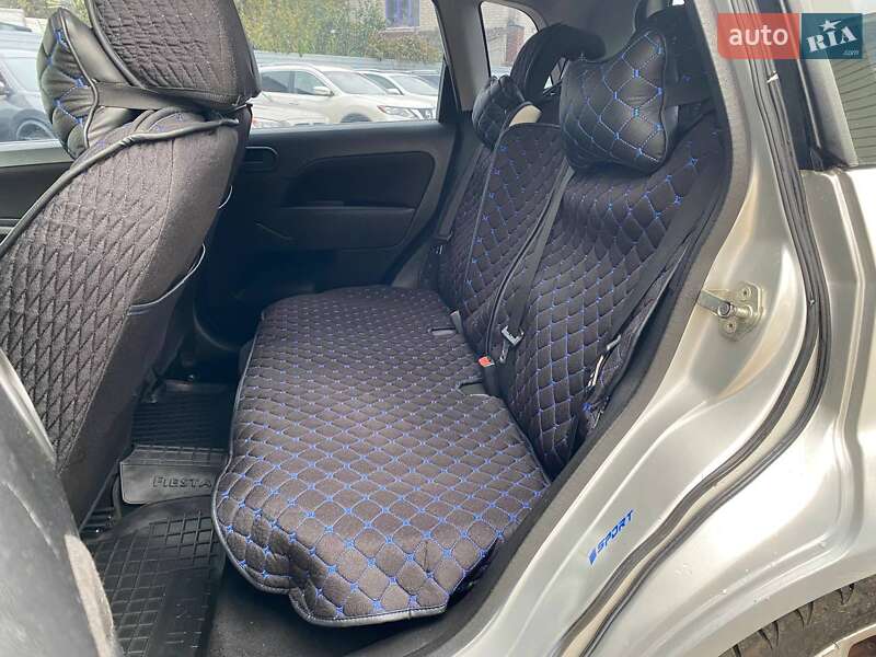 Хетчбек Ford Fiesta 2006 в Києві фото 10 Хетчбек Ford Fiesta 2006 в Києві