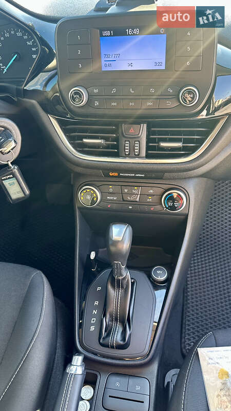 Хетчбек Ford Fiesta 2018 в Києві фото 3 Хетчбек Ford Fiesta 2018 в Києві