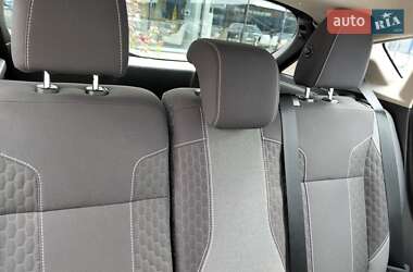 Хэтчбек Ford Fiesta 2014 в 