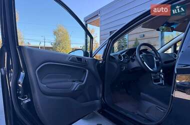 Хэтчбек Ford Fiesta 2018 в 