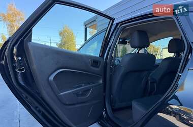 Хэтчбек Ford Fiesta 2018 в 