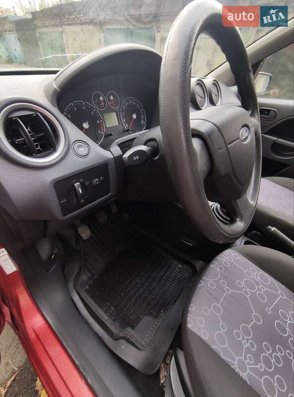 Хетчбек Ford Fiesta 2007 в Києві фото 11 Хетчбек Ford Fiesta 2007 в Києві