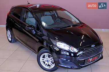 Хэтчбек Ford Fiesta 2018 в 