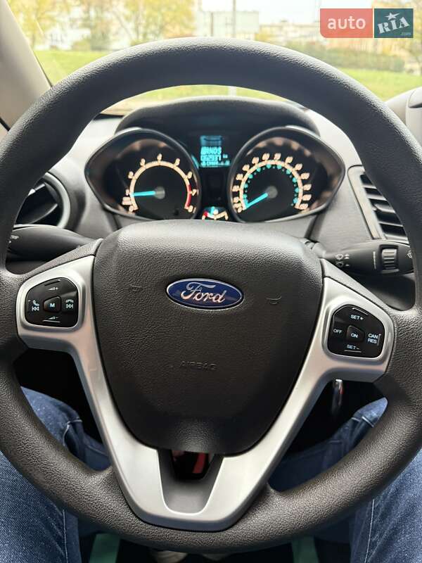 Седан Ford Fiesta 2017 в Києві фото 14 Седан Ford Fiesta 2017 в Києві