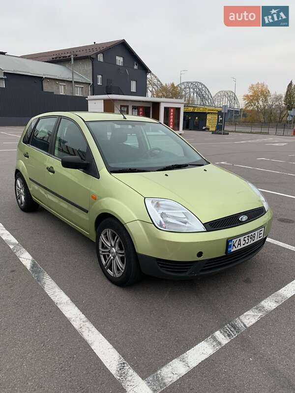 Хетчбек Ford Fiesta 2005 в Києві