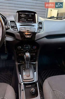 Хетчбек Ford Fiesta 2013 в  фото 6 Хетчбек Ford Fiesta 2013 в