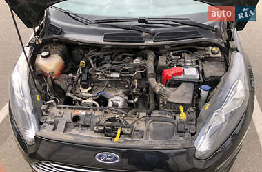 Хетчбек Ford Fiesta 2013 в  фото 4 Хетчбек Ford Fiesta 2013 в