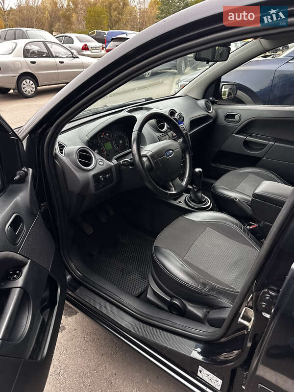 Хэтчбек Ford Fiesta 2007 в Киеве фото 10 Хэтчбек Ford Fiesta 2007 в Киеве