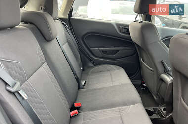 Хетчбек Ford Fiesta 2017 в  фото 18 Хетчбек Ford Fiesta 2017 в