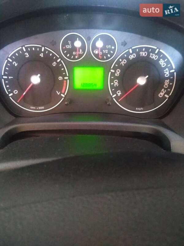 Хетчбек Ford Fiesta 2006 в Полтаві фото 7 Хетчбек Ford Fiesta 2006 в Полтаві