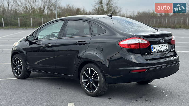 Седан Ford Fiesta 2016 в Виннице