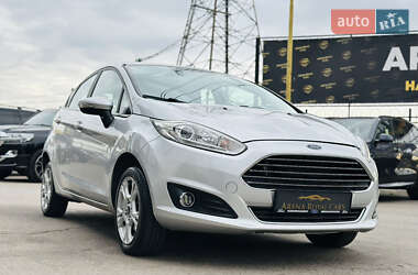 Хетчбек Ford Fiesta 2016 в  фото 9 Хетчбек Ford Fiesta 2016 в
