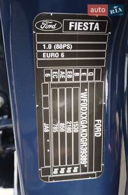 Хетчбек Ford Fiesta 2016 в 